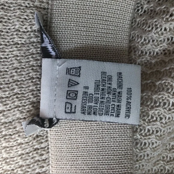 American Rag long sleeves nice design size Medium gray color - Picture 6 of 8